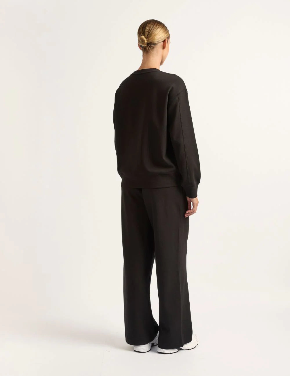 Bamboo Tech Fleece Crew Neck Sweater in Black