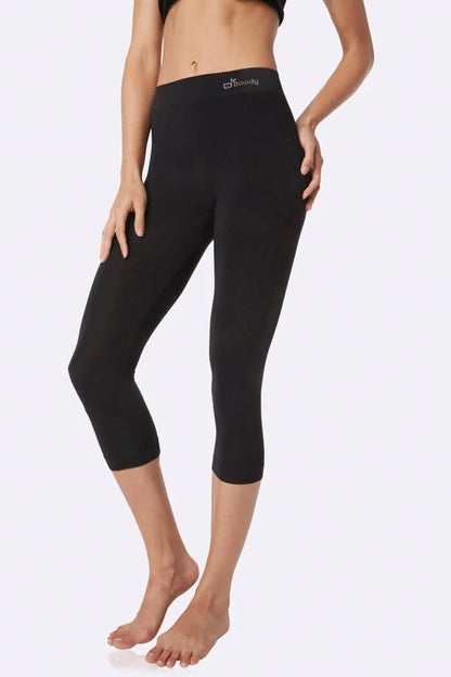 Bamboo 3/4 Leggings in Black