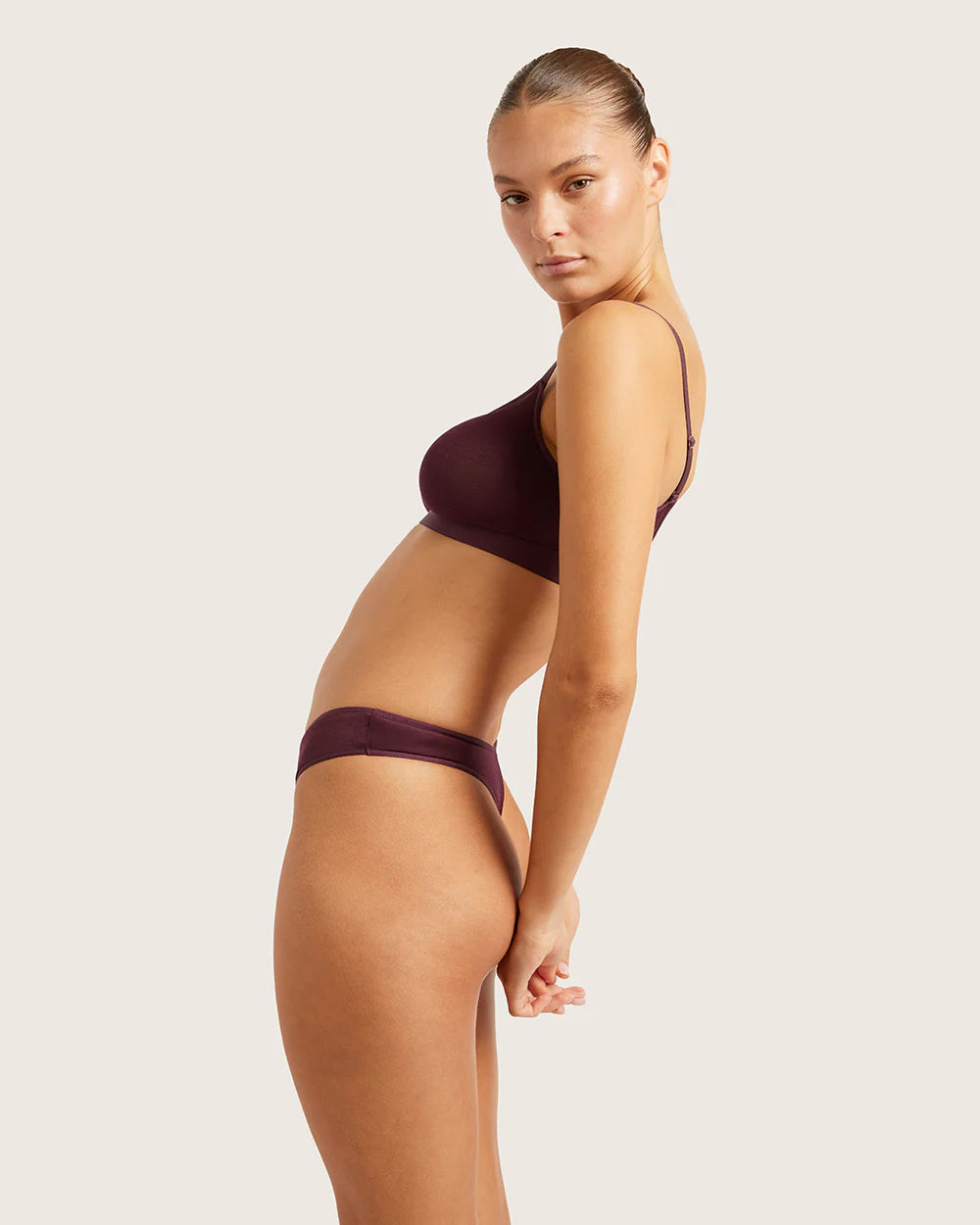 FreeMesh Full Bust Wireless Bra in Fig