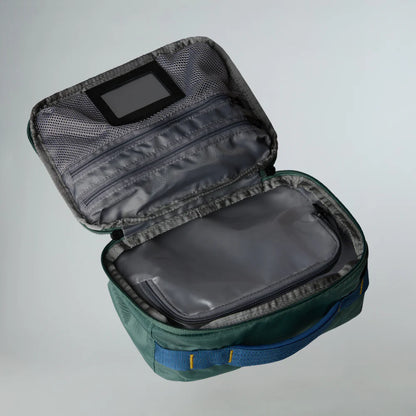 Base Camp Voyager Toiletry Kit in Duck Green / Shade Blue