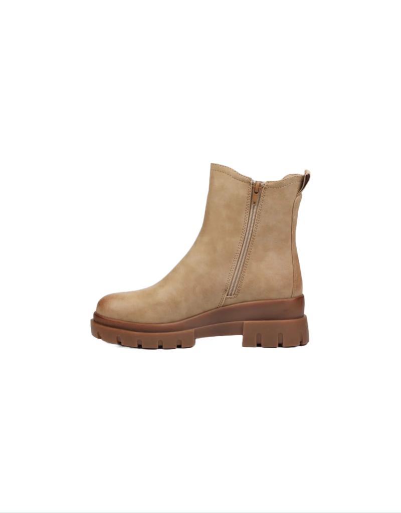 Hunt Boot in Taupe