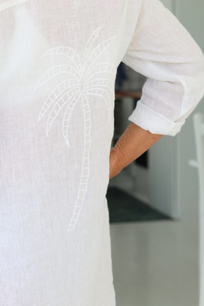 Linen Shirt Dress in White Palm