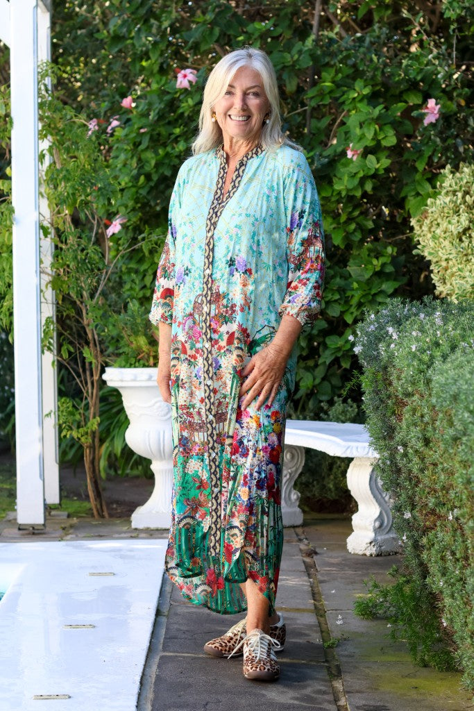 Arlene Raglan Maxi Dress in Blue Scallop