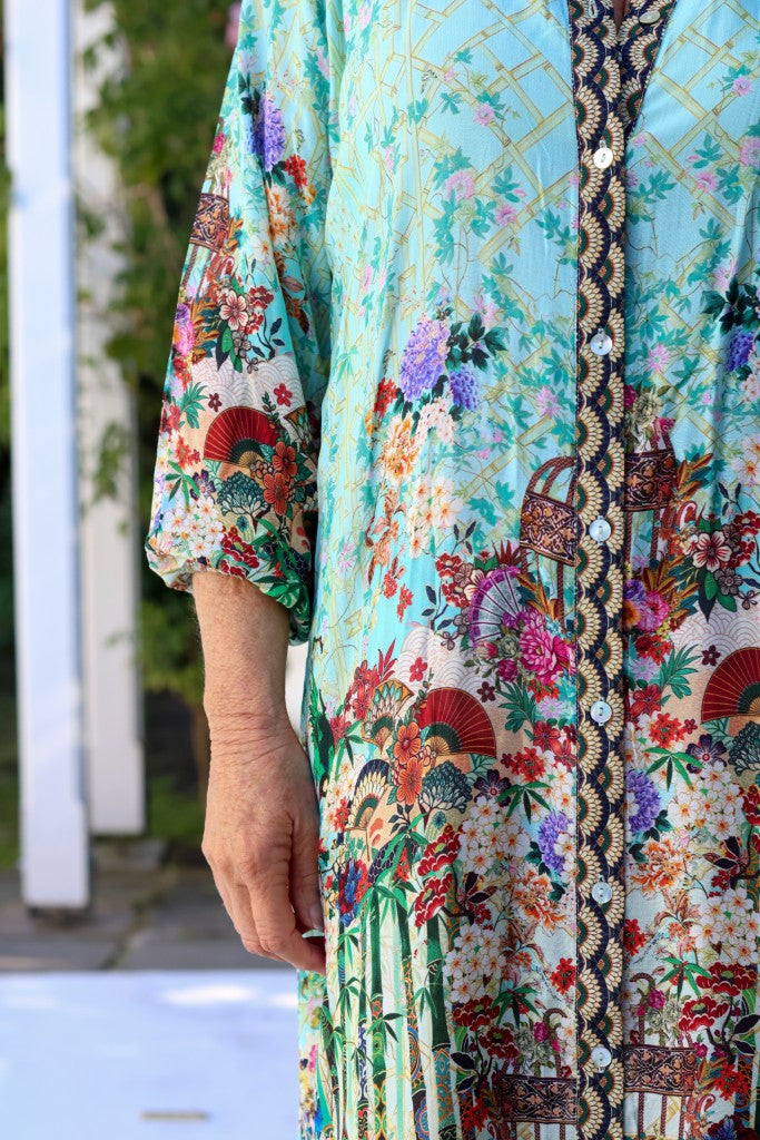 Arlene Raglan Maxi Dress in Blue Scallop