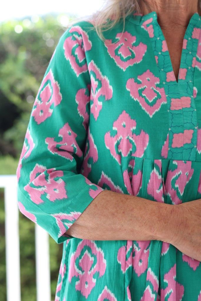 Front Pleat Dress in Green / Pink