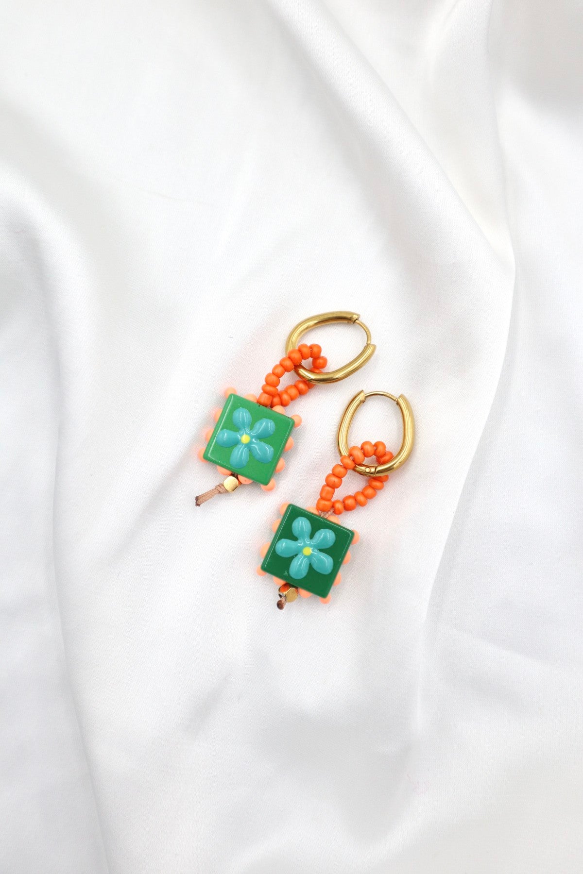 Alcantara Charm Hoops in Bead Groovy Flower