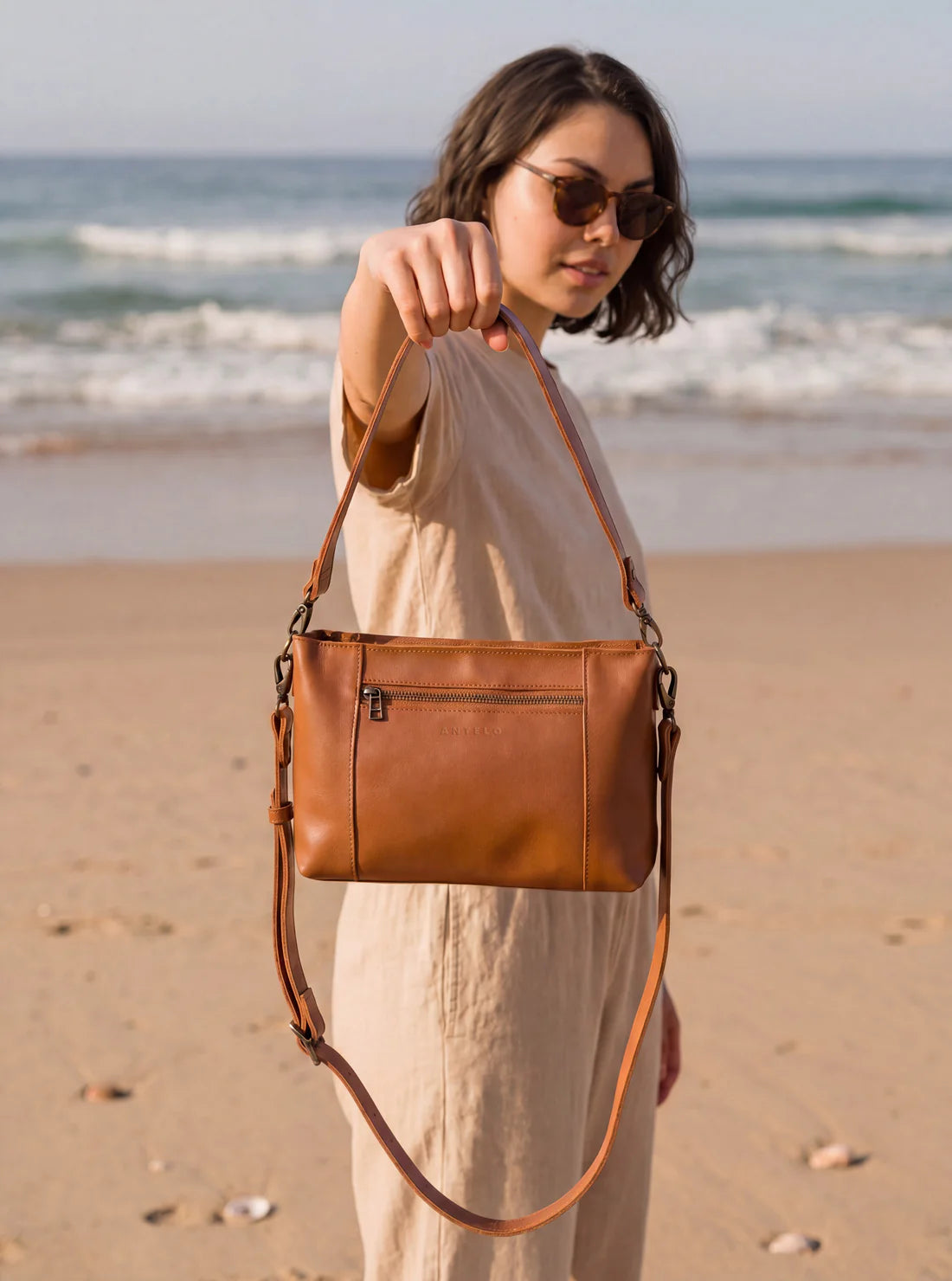 Margo Leather Crossbody + Shoulder Strap in Cider Tan