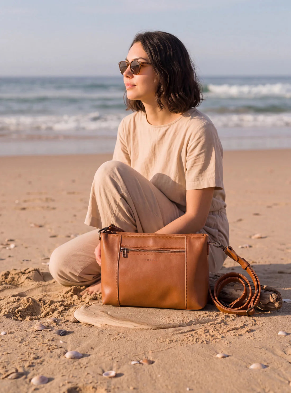 Margo Leather Crossbody + Shoulder Strap in Cider Tan