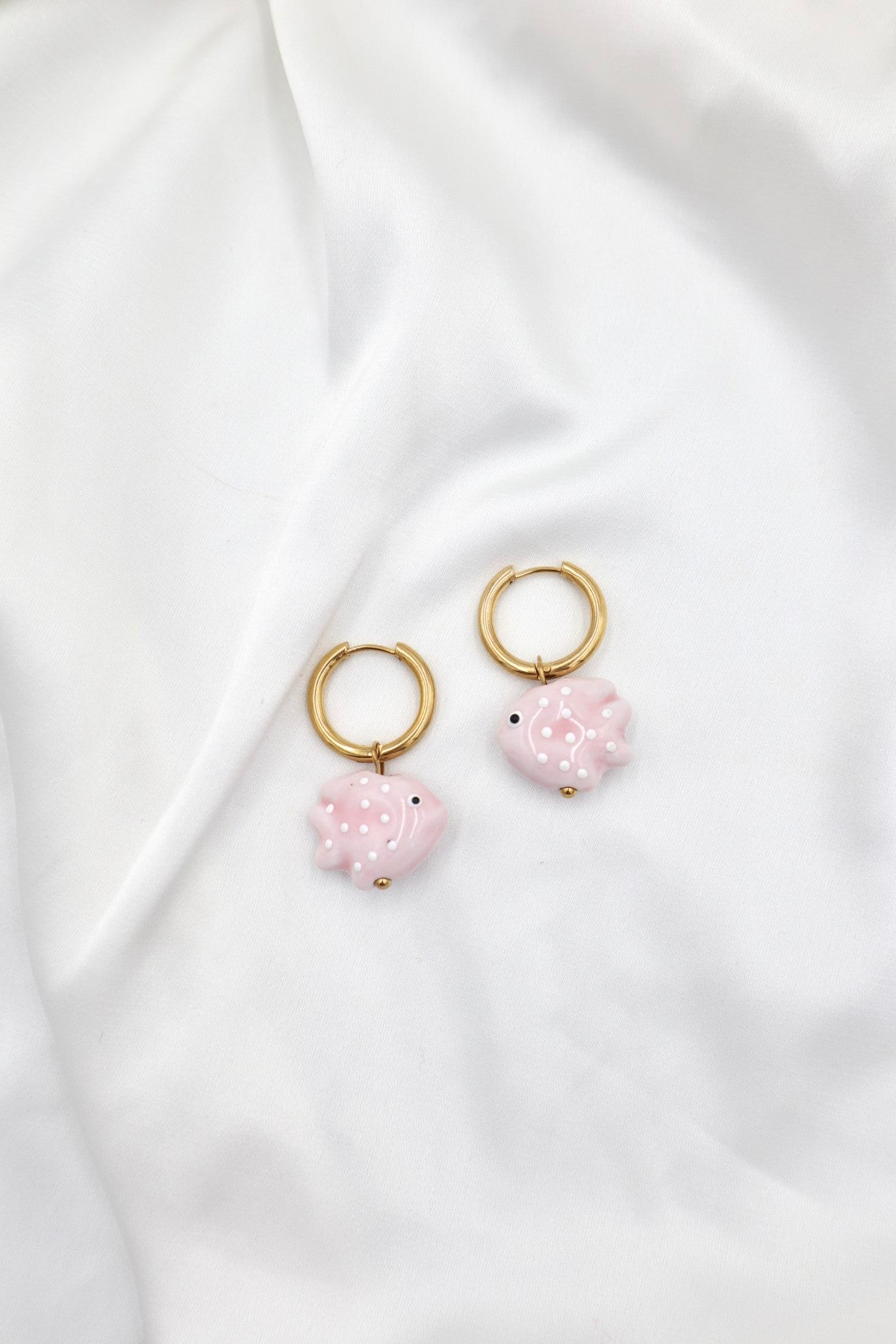 Bairro Alto Charm Hoops in Pink Fish