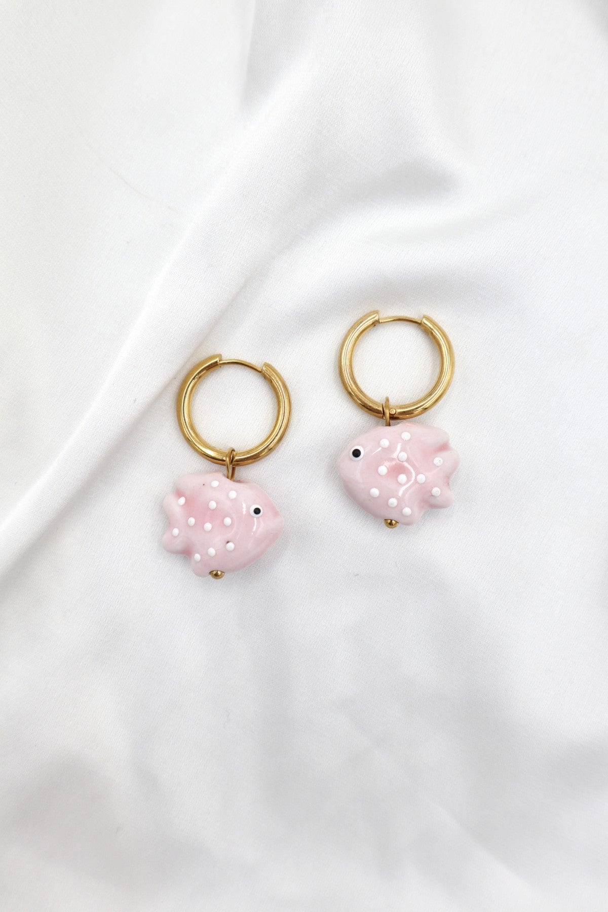 Bairro Alto Charm Hoops in Pink Fish