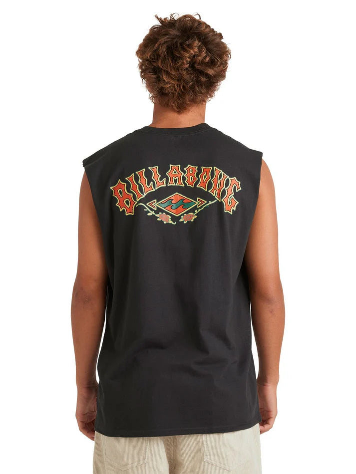 Heritage Arch Muscle Tank in Washed Black