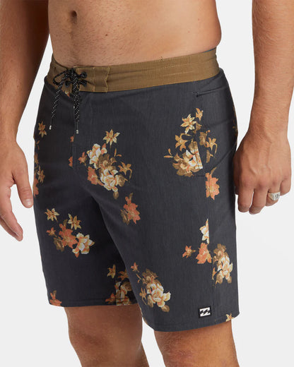 Sundays Lo Tide 19" Boardshorts in Asphalt