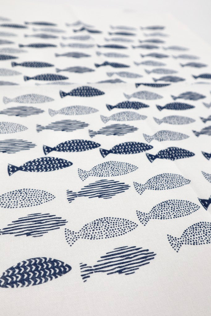 Printed Cotton Tea Towel in Little Fish / Navy