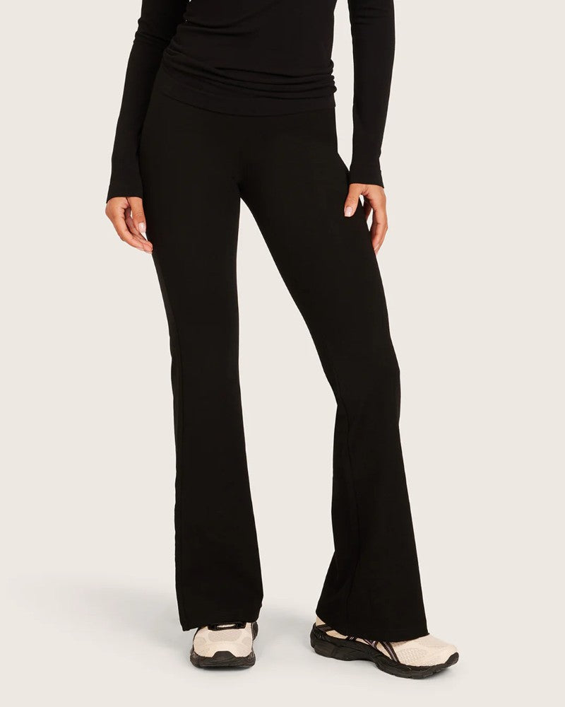Forme High Waist Flare Pants in Black