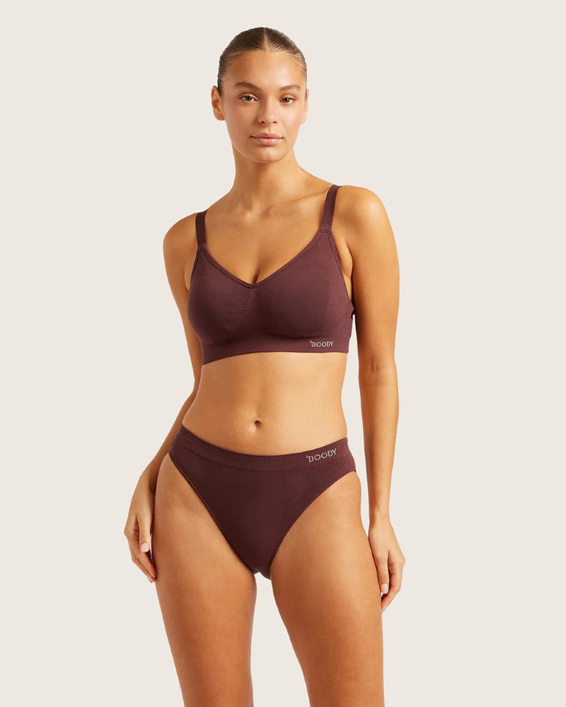Wireless T-Shirt Bra in Mulberry