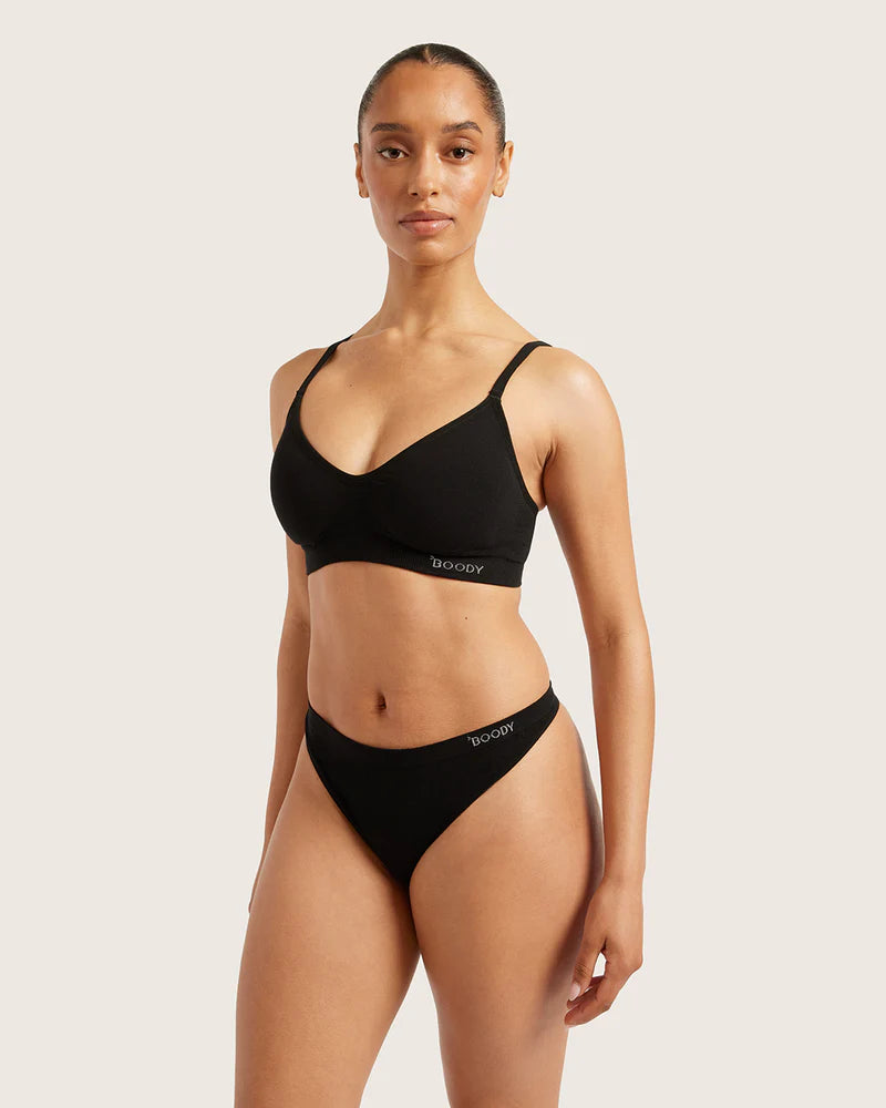 Wireless T-Shirt Bra in Black
