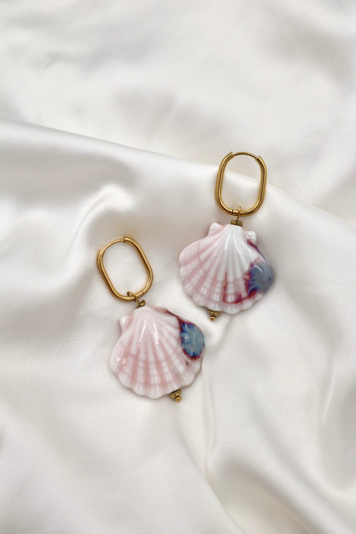 Chiada Charm Hoops in XL Shell