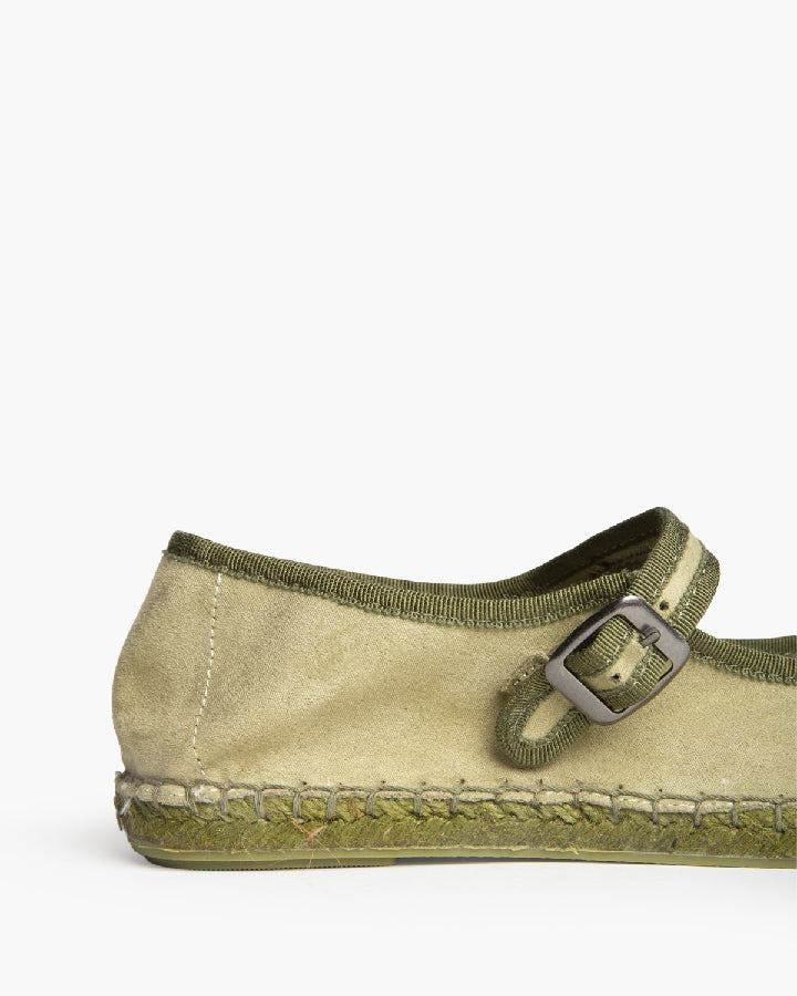 Mary Jane Velvet Flats in Verde