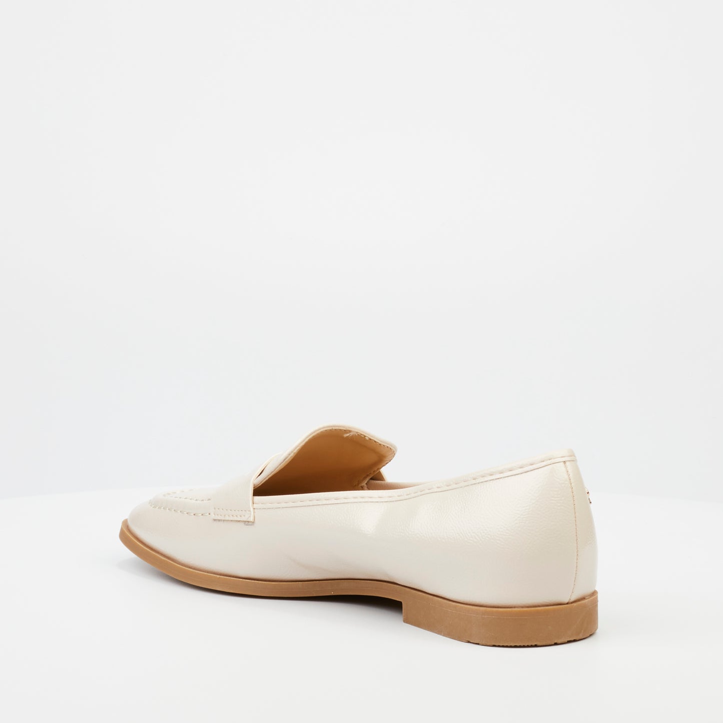 Dasha Loafer in Beige