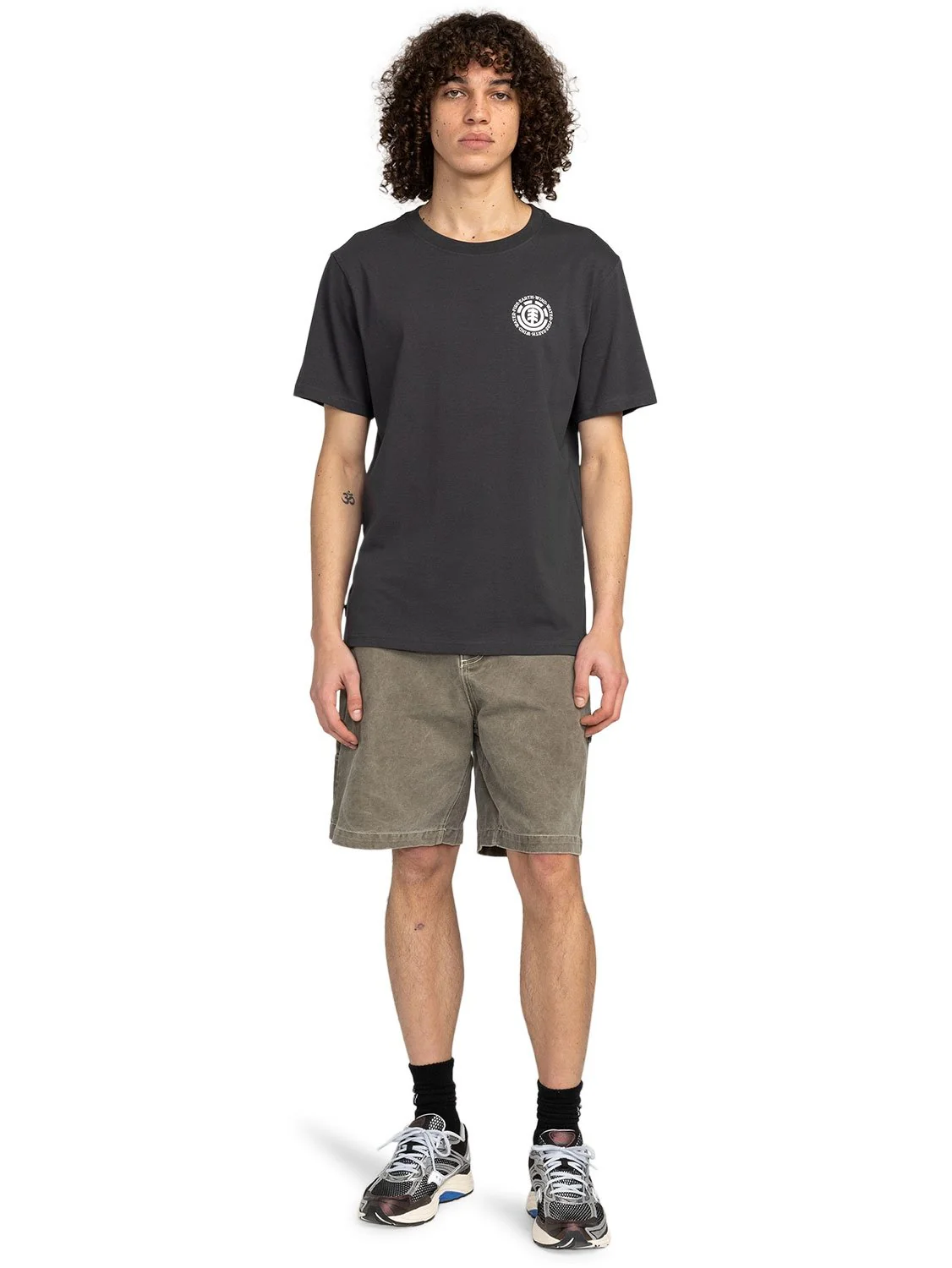 Seal Tee in Flint Black