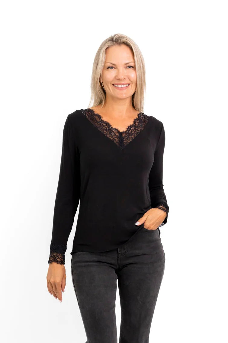 Fresno Lace Edge V-Neck Tee in Black