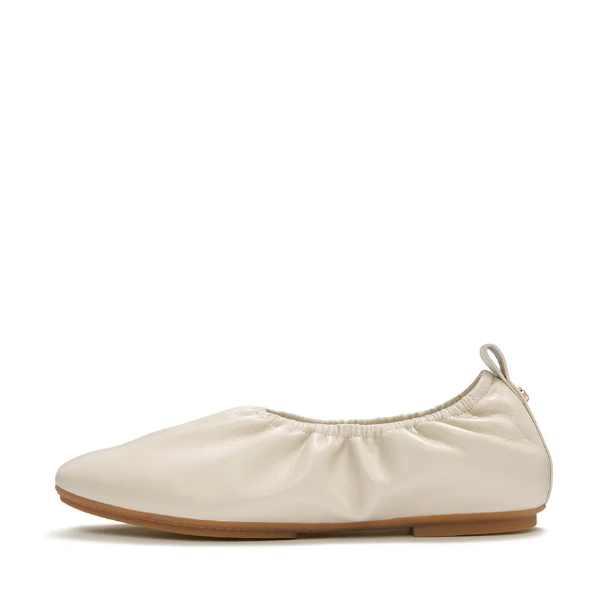 Delicato High Ballerina Shoe in Hazy Taupe
