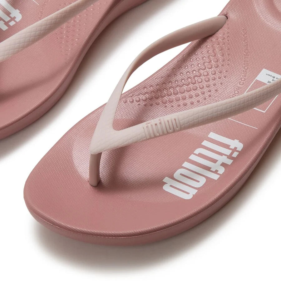 iQushion x Pantone Flops in Cameo Brown