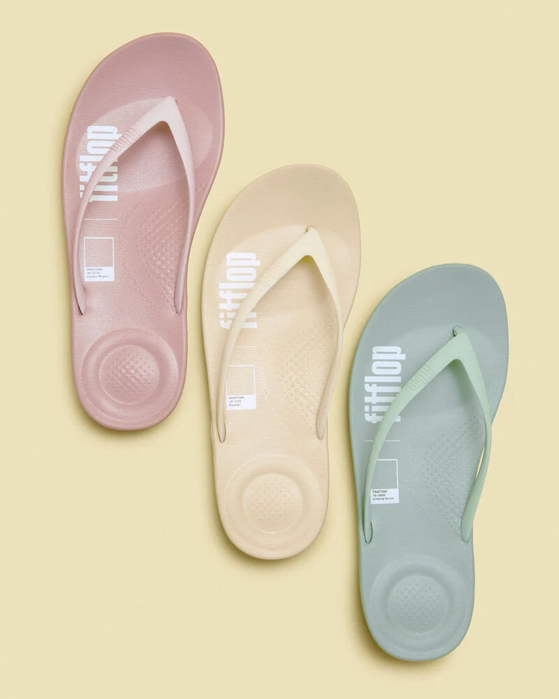 iQushion x Pantone Flops in Cameo Brown