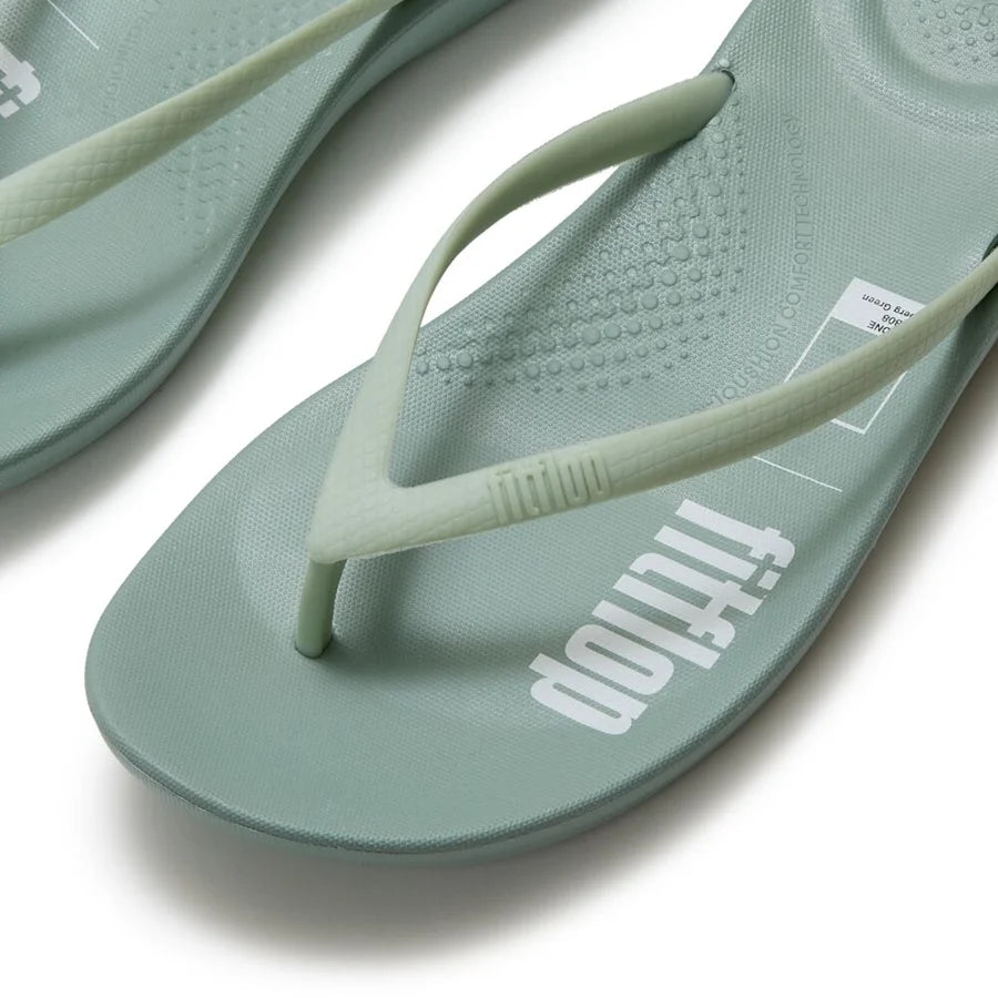 iQushion x Pantone Flops in Iceberg Green