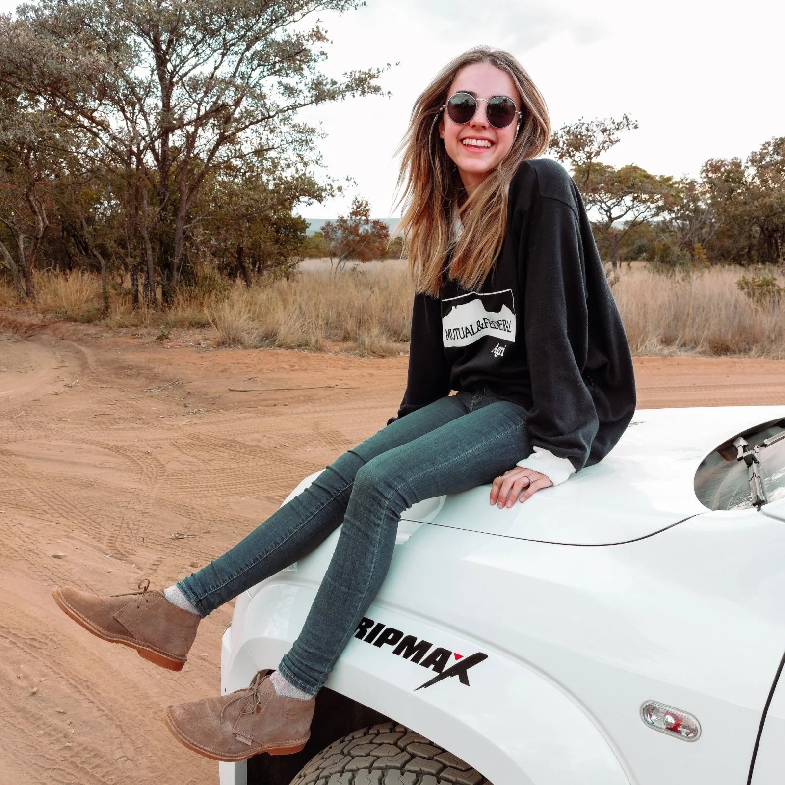 Hunter Unisex Suede Vellie in Khaki