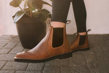Karoo Lite Leather Boot in Crazyhorse Mocca