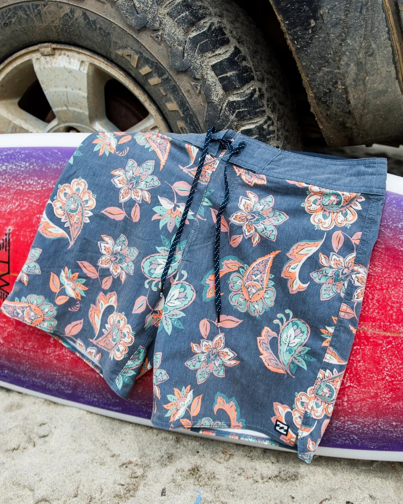 Good Times Pro Boardshort in Midnight Blue