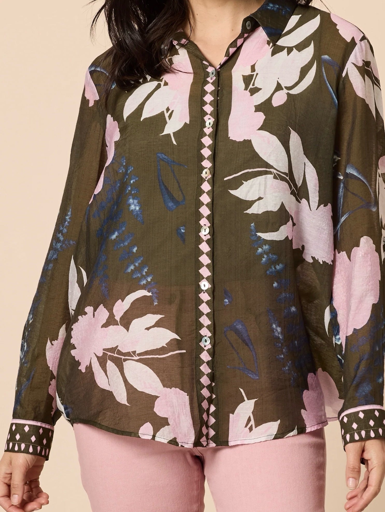 Colorado Print Shirt in Khaki Multi