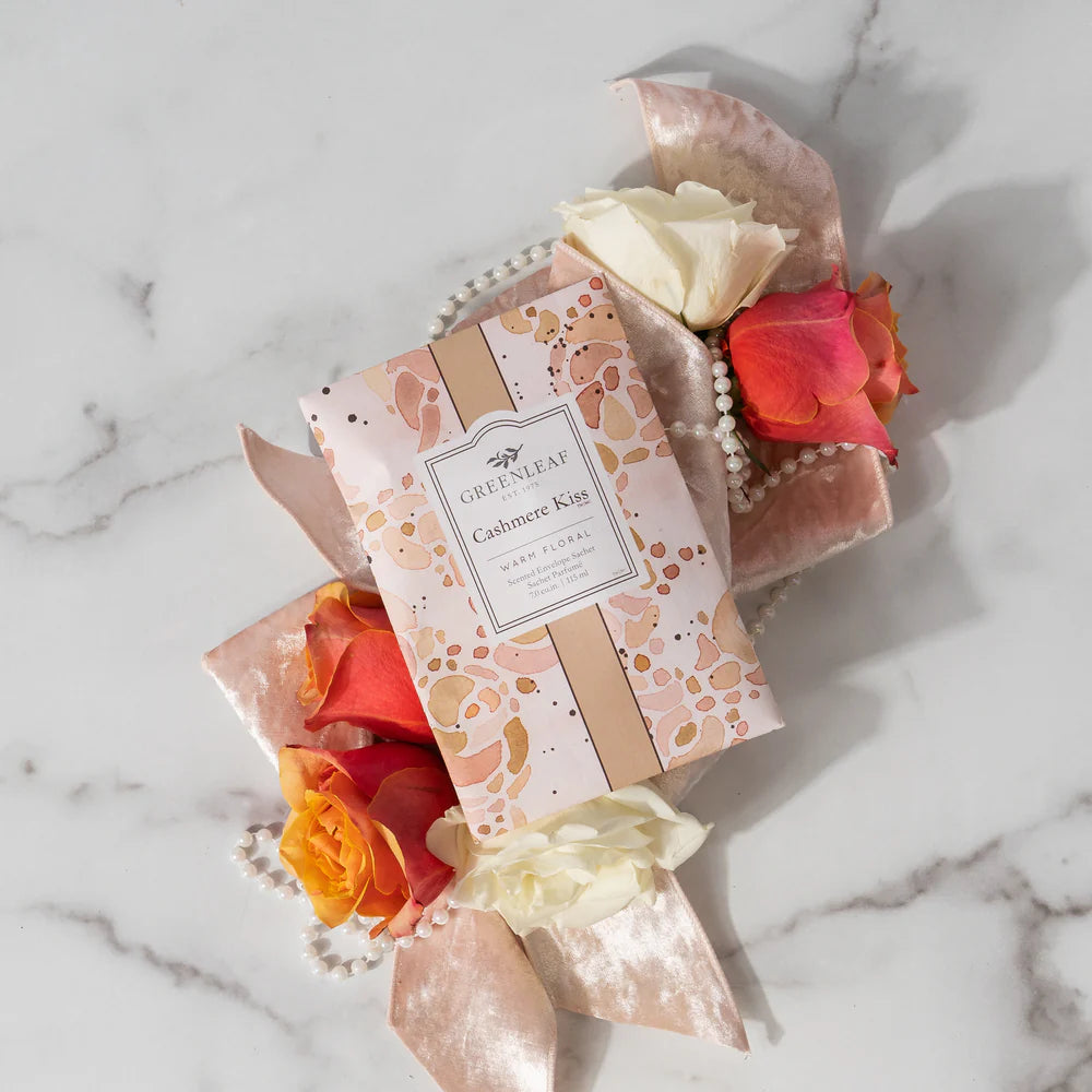Large Scented Sachet in Cashmere Kiss
