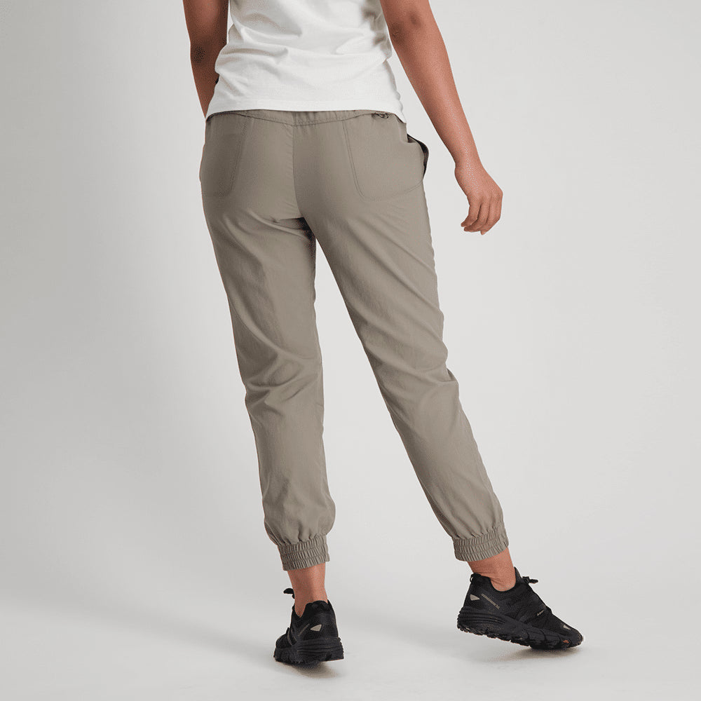 Hiking Pants in Stone