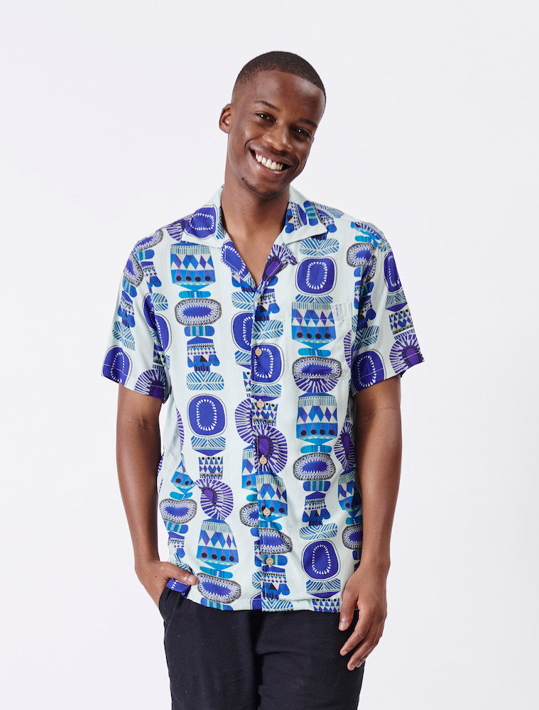 Kiwi Fruit Woven SS Shirt in Blue