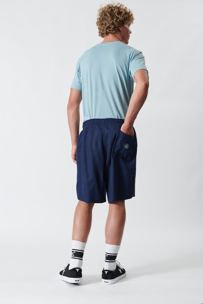 Cruising Shorts in Navy