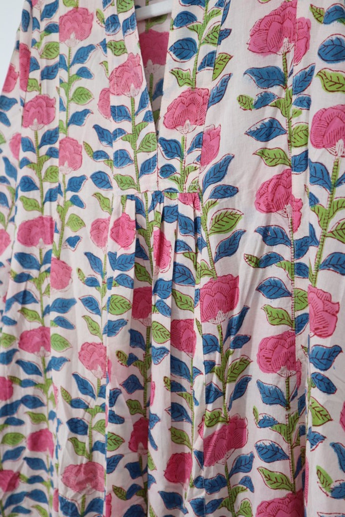 V-Neck Dress in Pink Floral