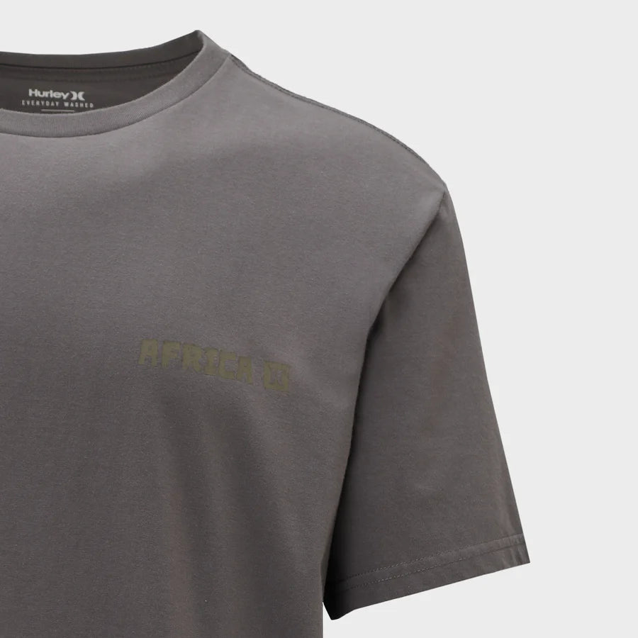 Muddy SS Tee in Charcoal