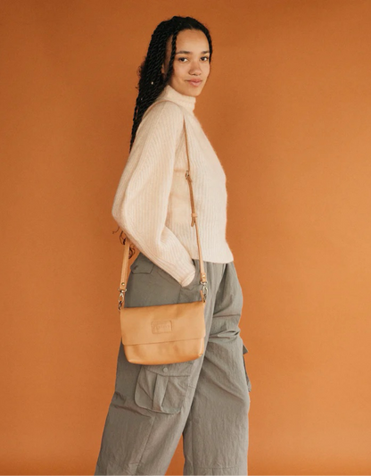 Jeanie Leather Crossbody in Cider