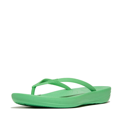 iQushion Ergonomic Flip Flops in Pop Green