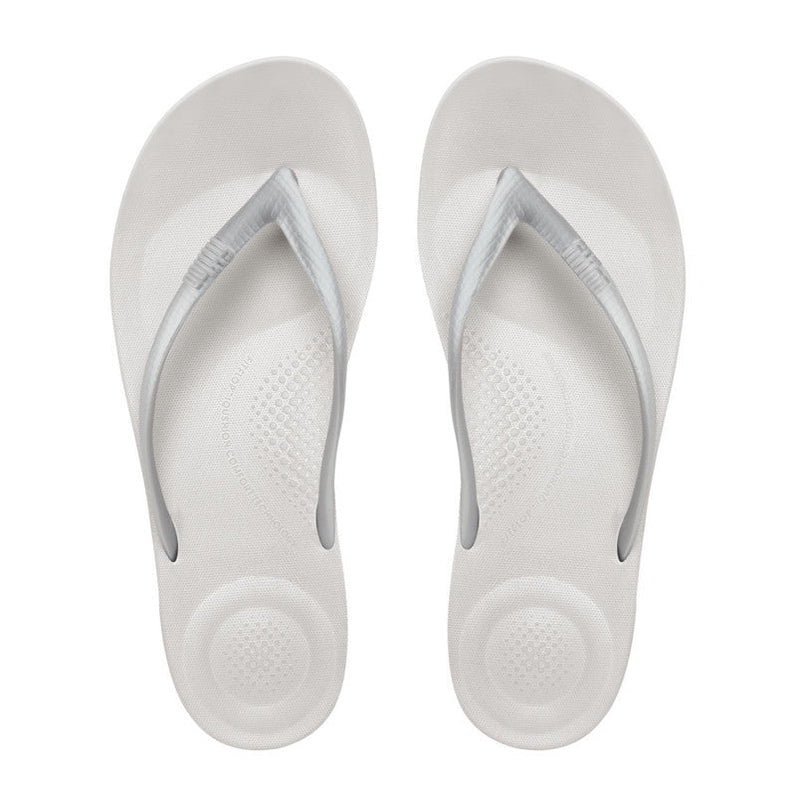 iQushion Ergonomic Flip Flops in Silver
