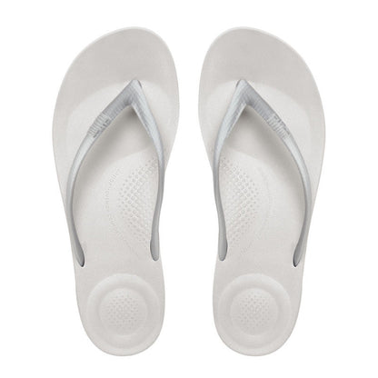 iQushion Ergonomic Flip Flops in Silver