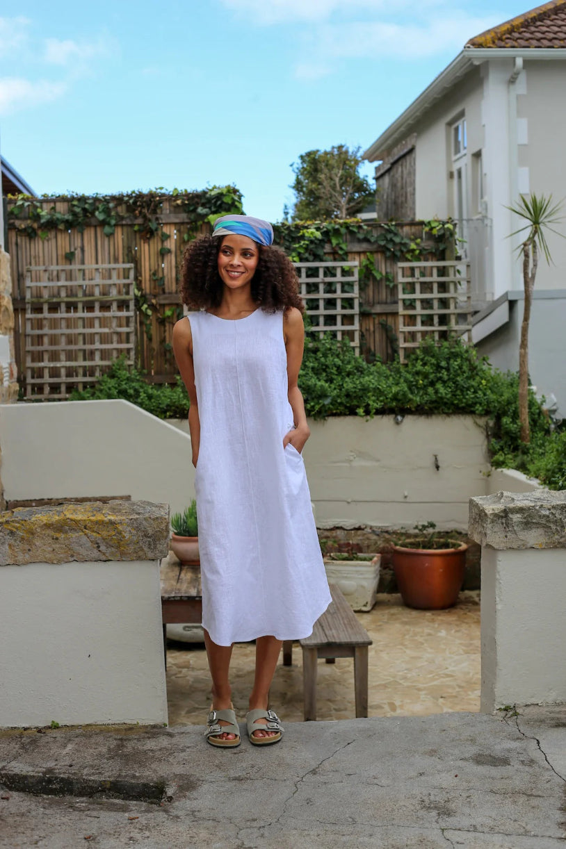 Rua Linen Dress in White