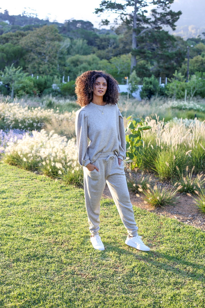 Comfort Chic Pants in Oatmeal Glitter