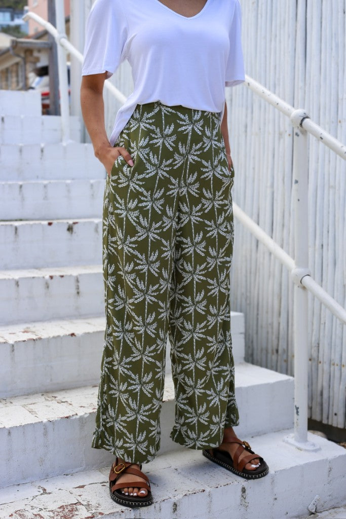 Luna Pant in Olive