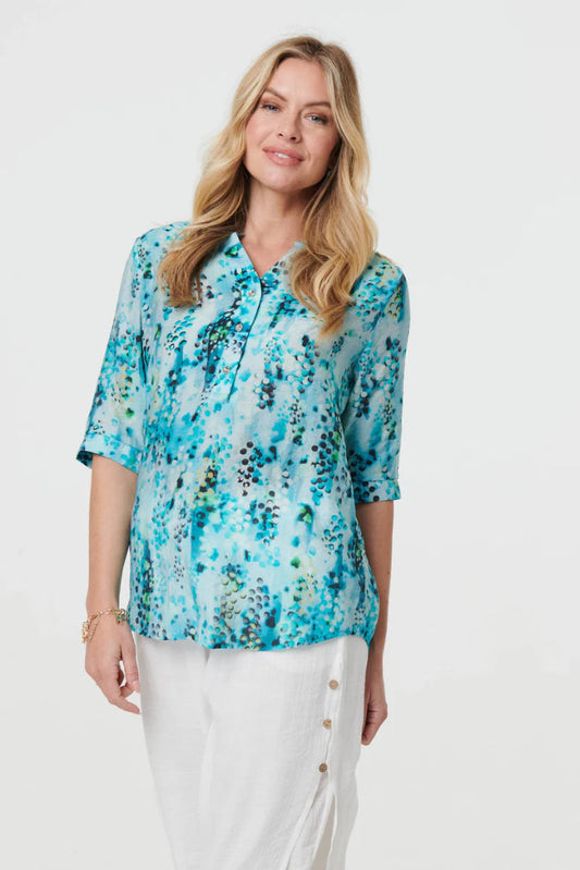 Printed 3/4 Sleeve Relaxed V-Neck Blouse in Turquoise