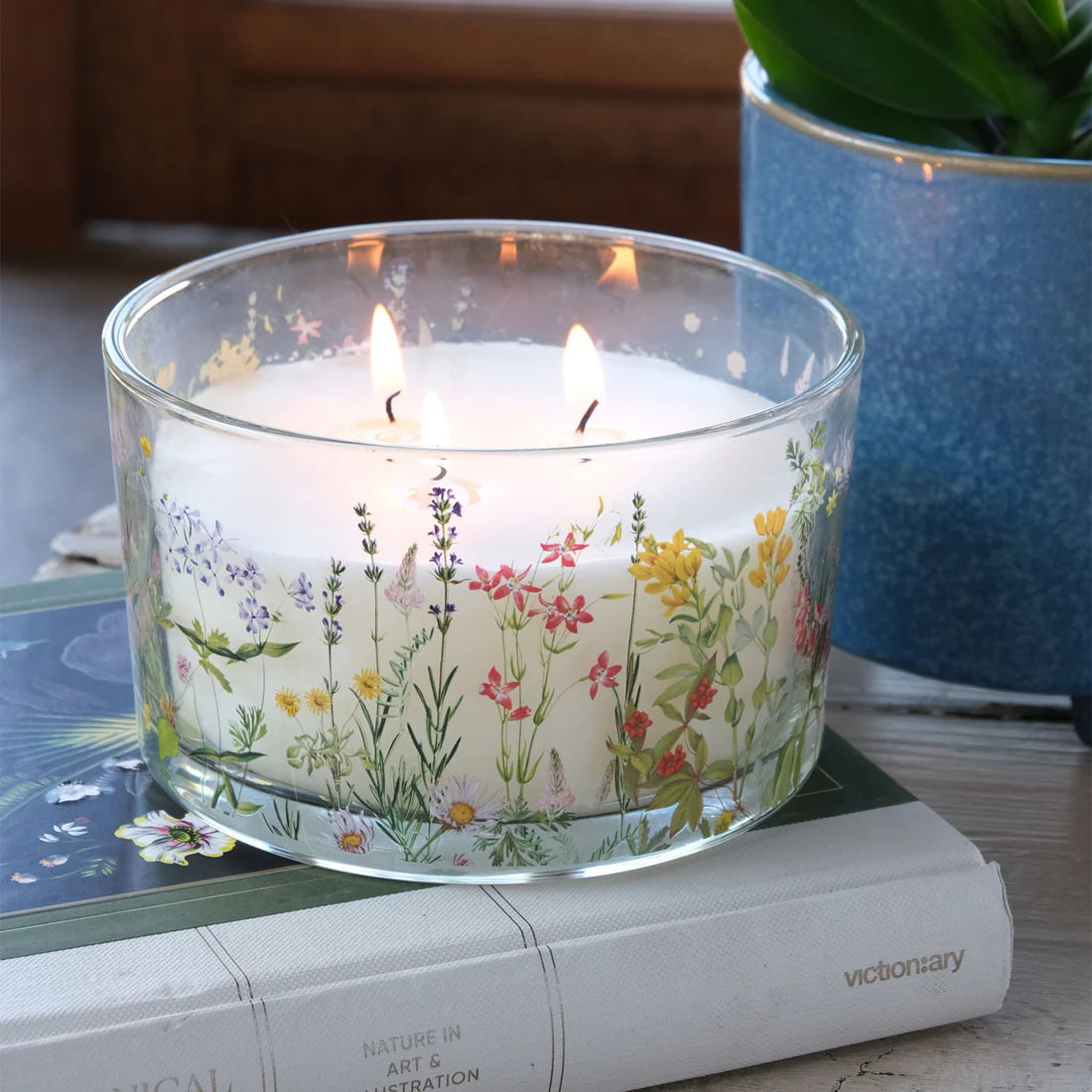Life In The Garden Luxury Candle