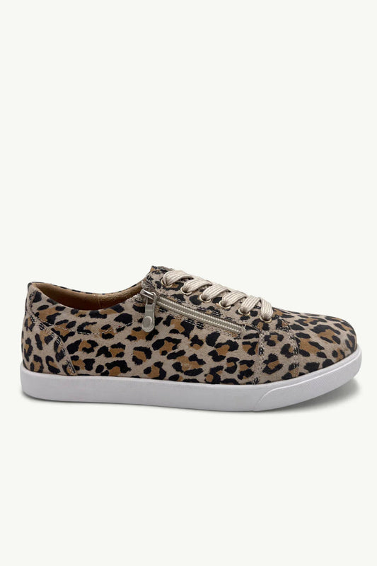 Breezy Leather Sneaker in Leopard