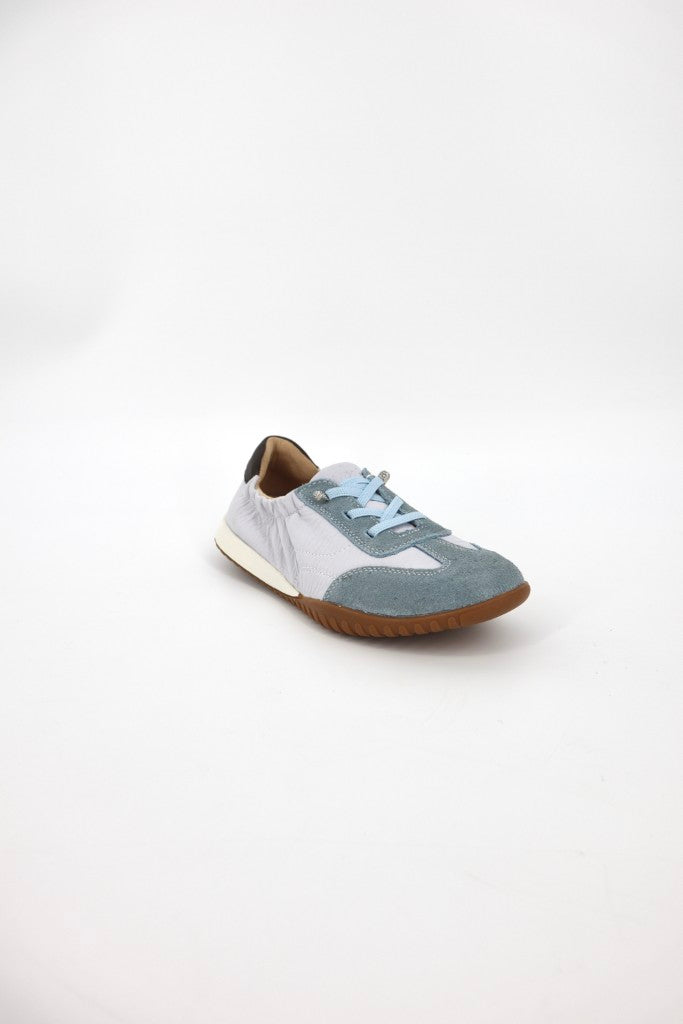 Metro Shoe in Pale Blue